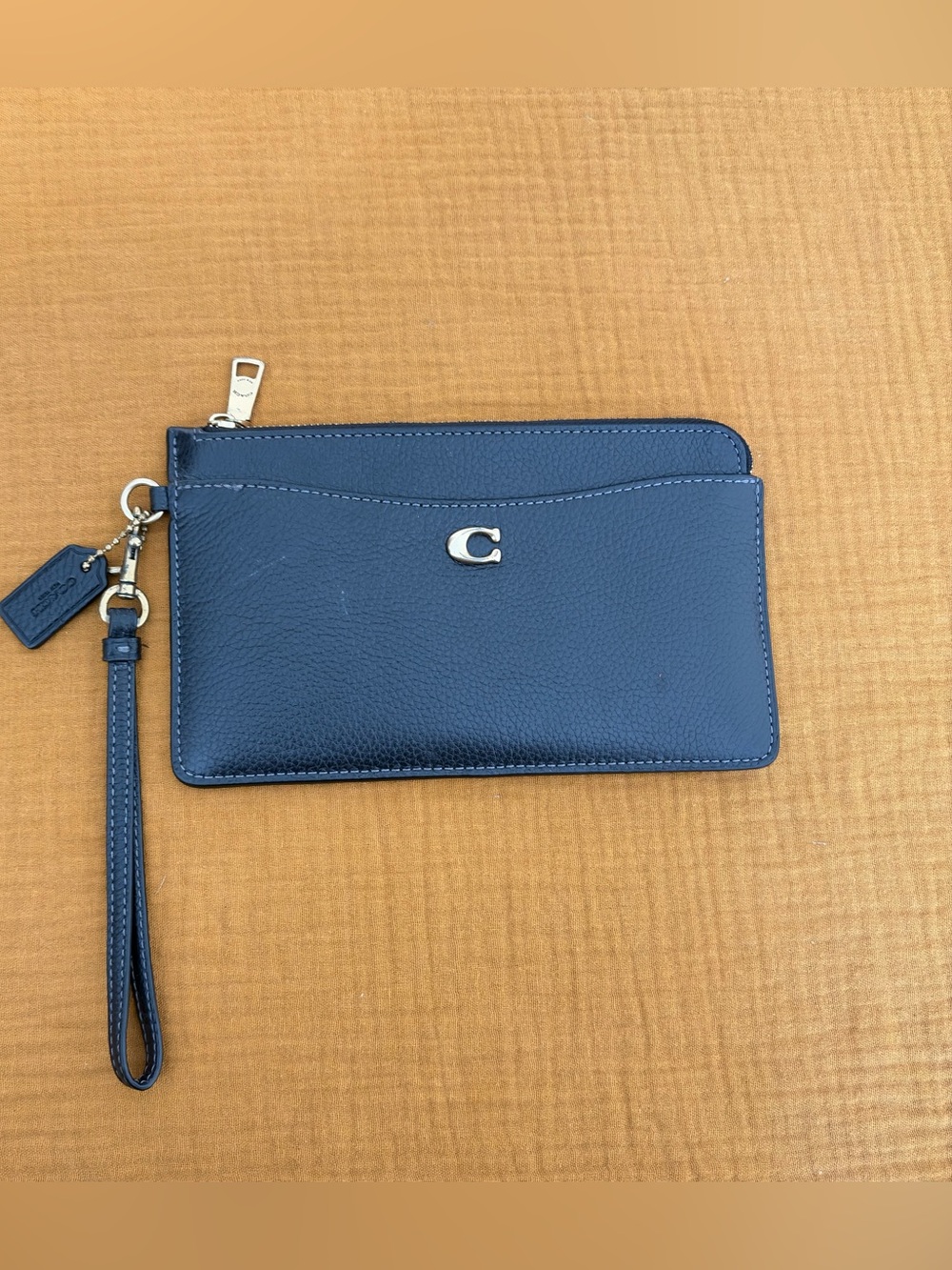 Coach C8434 Black Pebbled Leather L Zip Wristlet Card Holder